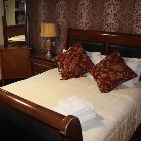 The Lakes Manor - Private Parking - Central - Breathtaking Views Гостевой дом Боунес-он-Уиндермер
