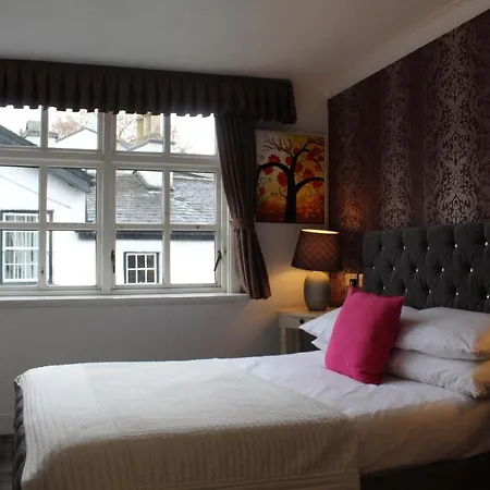 The Lakes Manor - Private Parking - Central - Breathtaking Views Pensionat Bowness-on-Windermere
